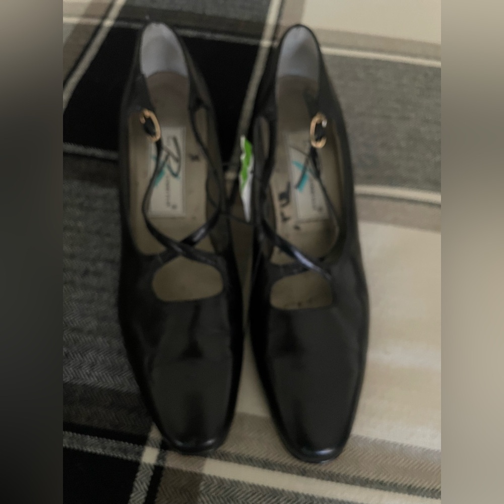2 pair vintage shoes- women’s 9